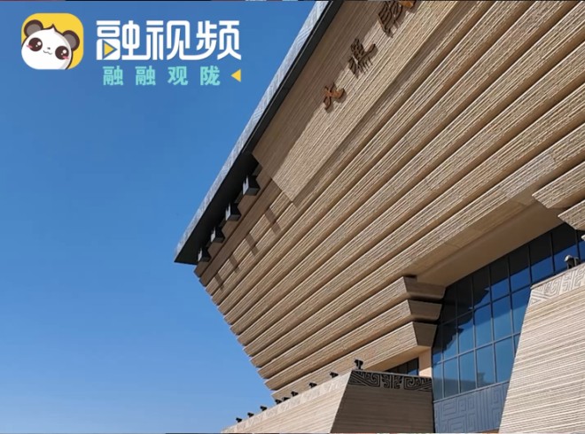 臺青穿漢服打卡漢唐天馬城：像回到了那個朝代